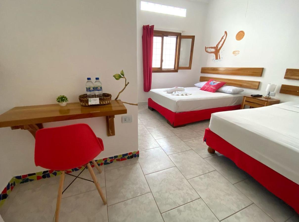 Whale House Hotel Puerto López المظهر الخارجي الصورة